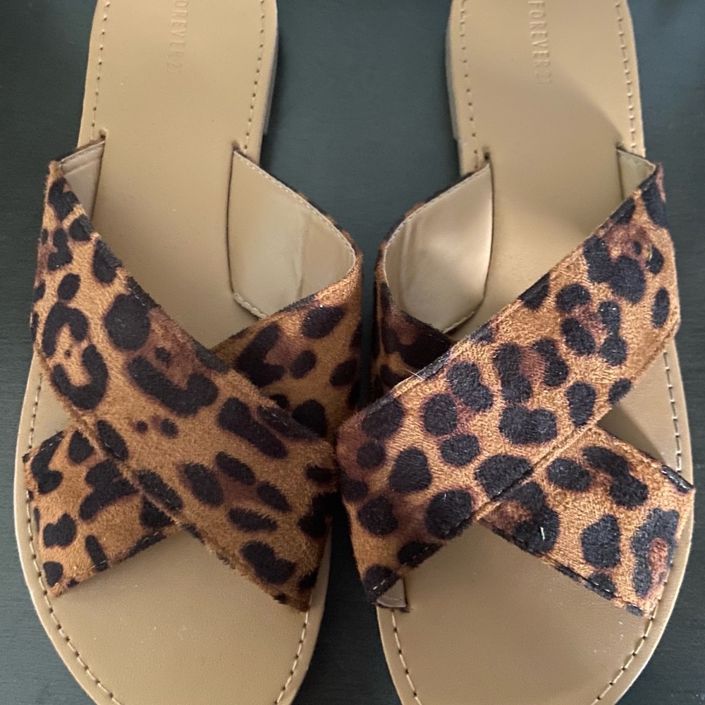 Forever 21 Leopard Slides - Picture 2 of 2